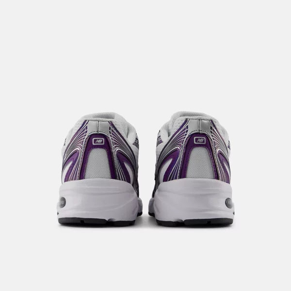 New Balance 740 Raisin